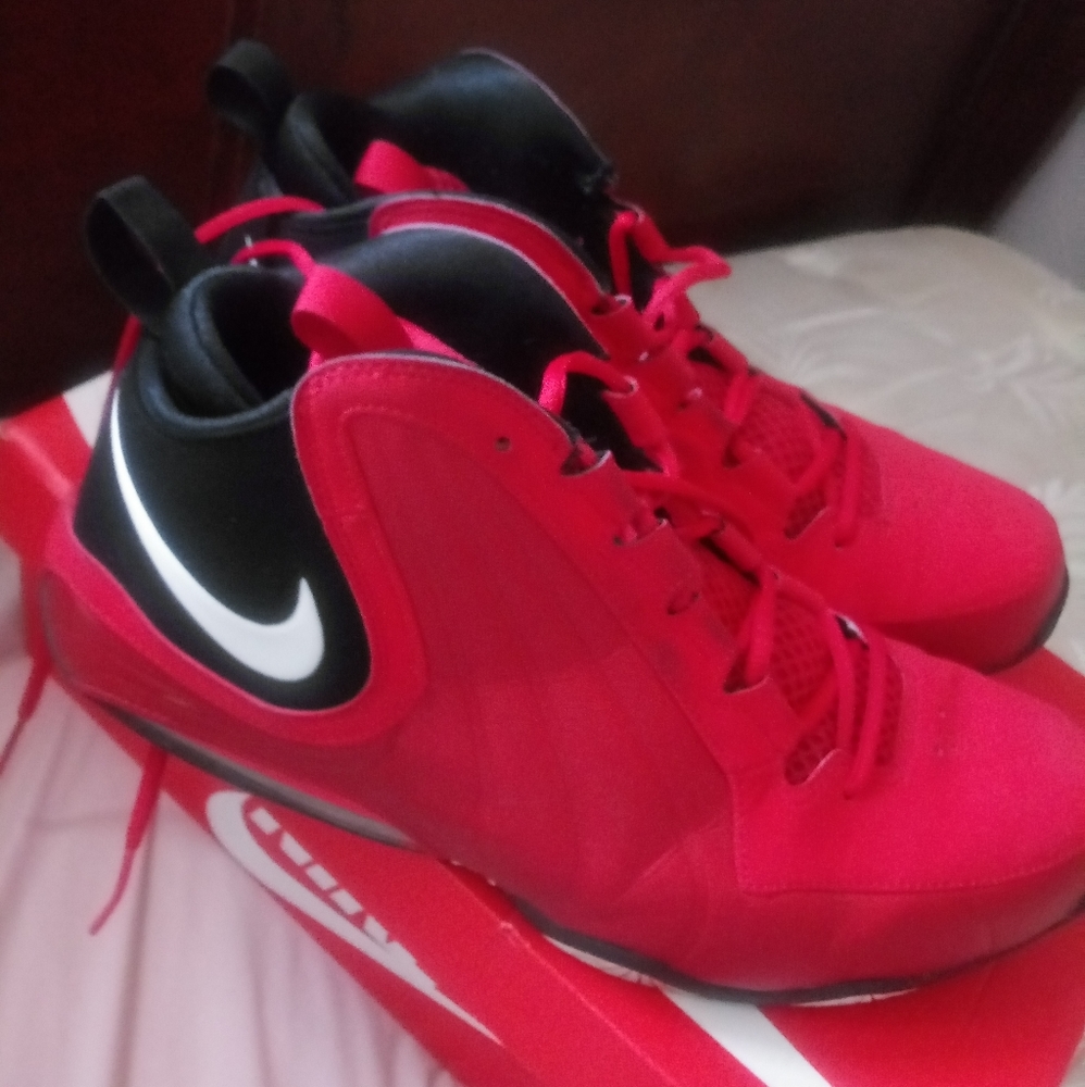 Nike Air Max high tops. Like New. Reasonable offer